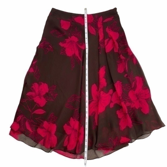 Petite Sophisticate Floral Skirt - Picture 5 of 8